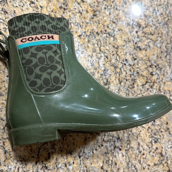 Excellent Coach Boots - Picture 6 of 9